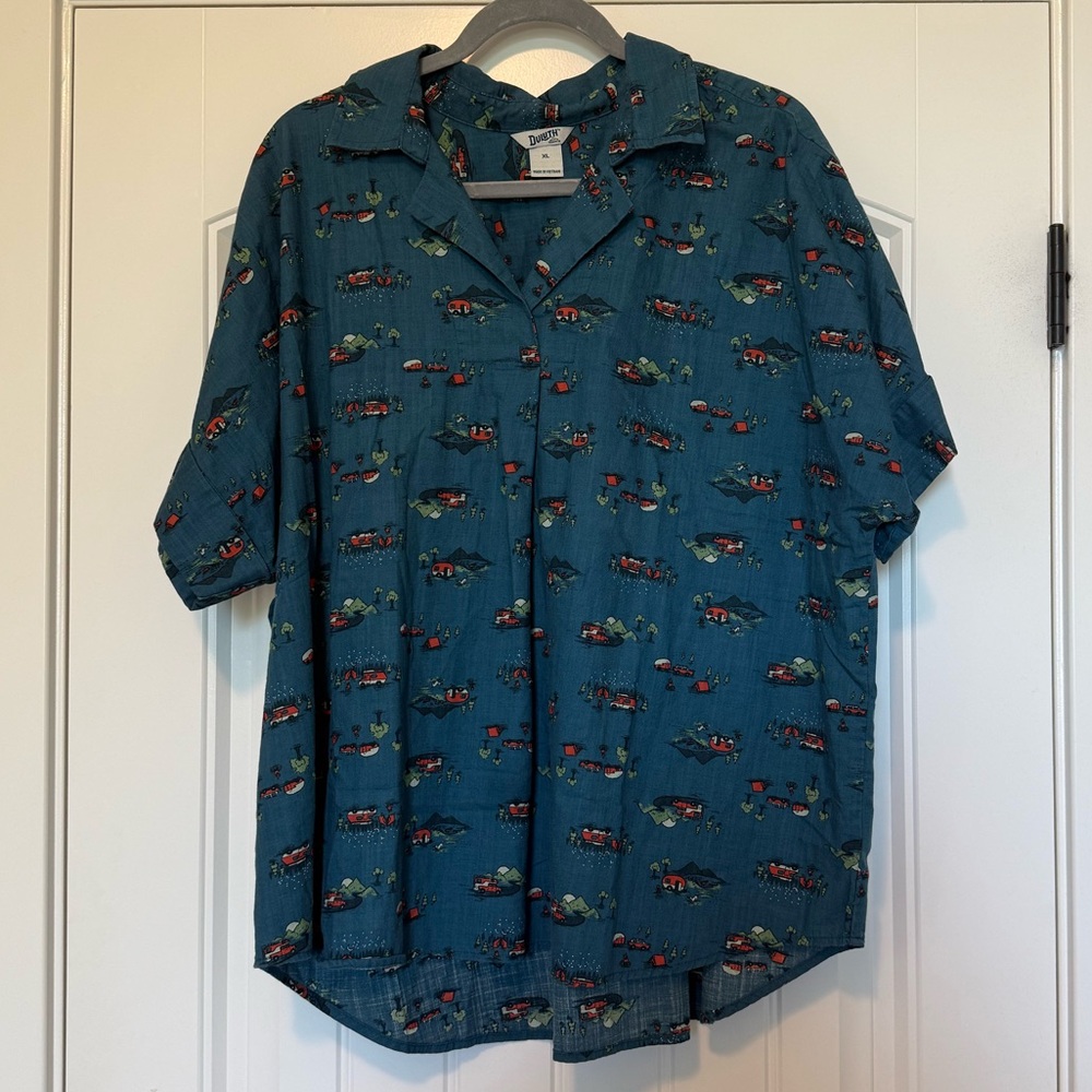 EUC Duluth Trading Co Blue Camper print XL women’s popover shirt
